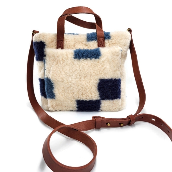 Madewell Handbags - Madewell Transport White & Blue Checkered Sherpa Small Satchel Crossbody Bag
